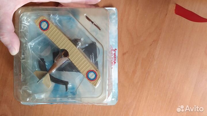 Коллекция моделей самолетов