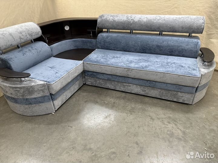 Диван угловой