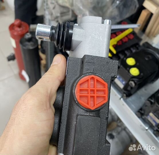 Гидрораспределитель односекционный