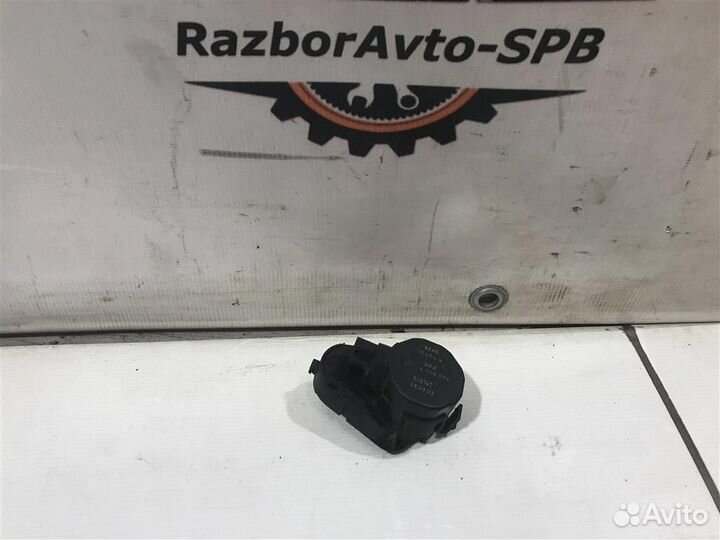 Моторчик заслонки печки BMW 7-серия E65/E66