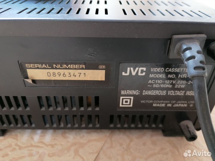 Видеомагнитофон JVC