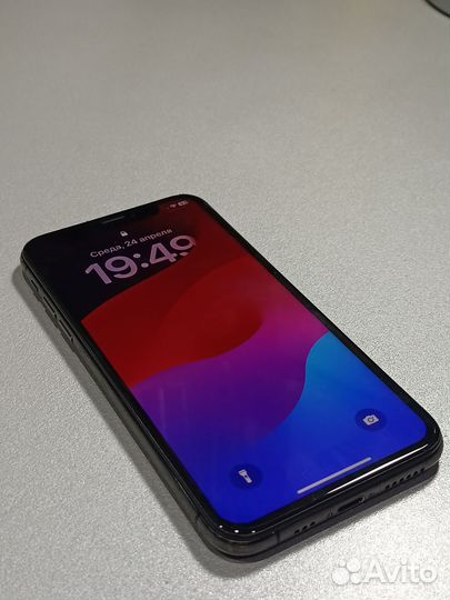 iPhone Xs, 64 ГБ
