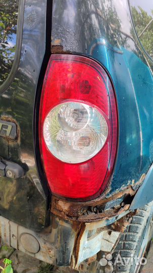 Фонарь нива шевроле бертон правый