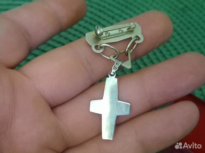 Знак из серебра