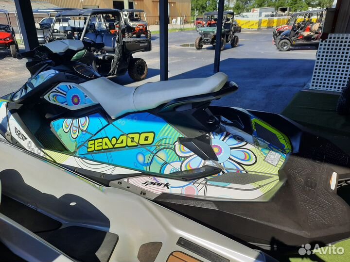 Sea-Doo Spark Trixx 2-Up, 2023