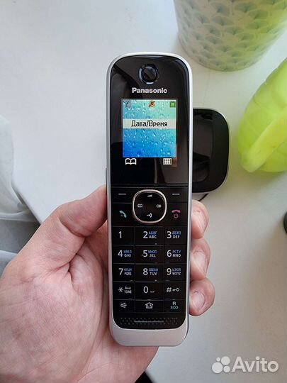 Телефон Panasonic KX-TGJ310