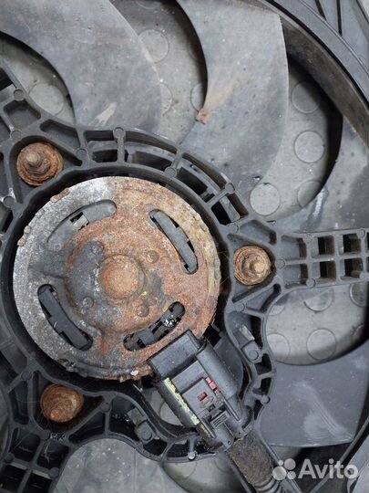 Вентилятор радиатора Opel Corsa D, 2010