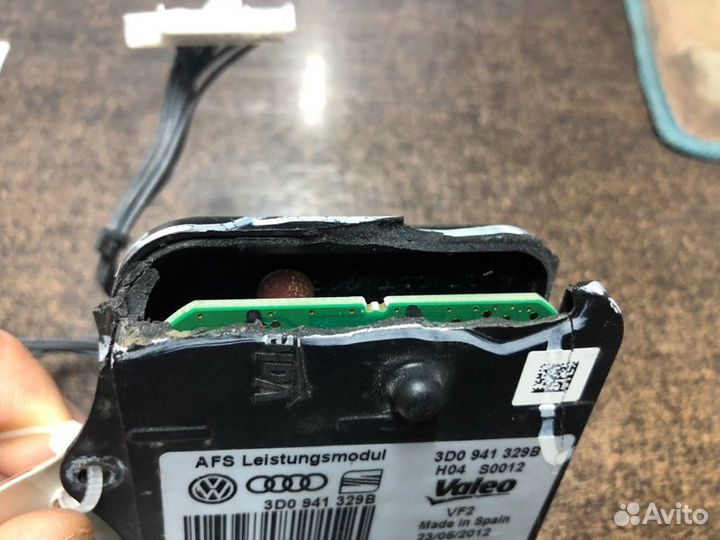 Блок света Volkswagen Passat универсал cayc 2012