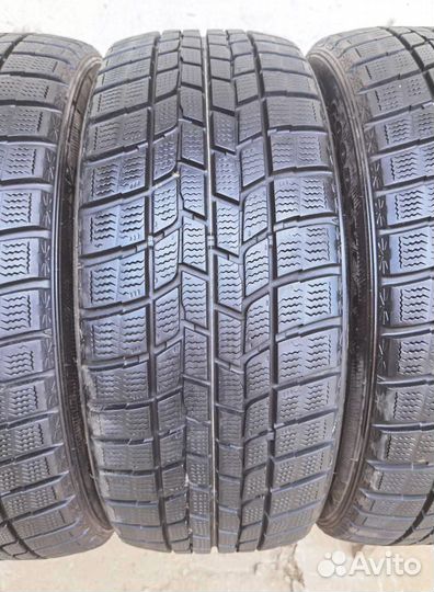 Goodyear Ice Navi 6 215/45 R17 87Q