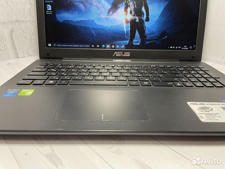 Игровой ноутбук Asus i3/12gb/2видеокарты/SSD