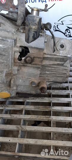 МКПП (механическая коробка переключения передач) M