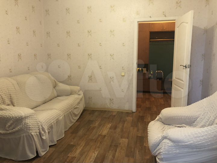 3-к. квартира, 84 м², 3/10 эт.