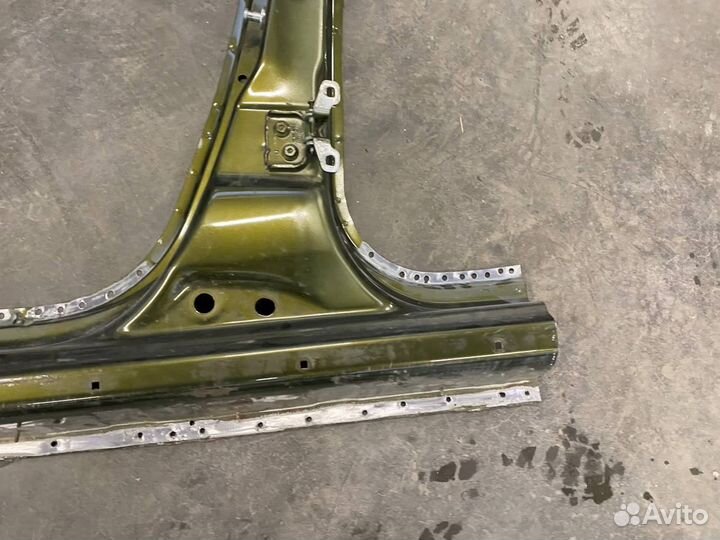 Порог Renault Duster 760212662R левый