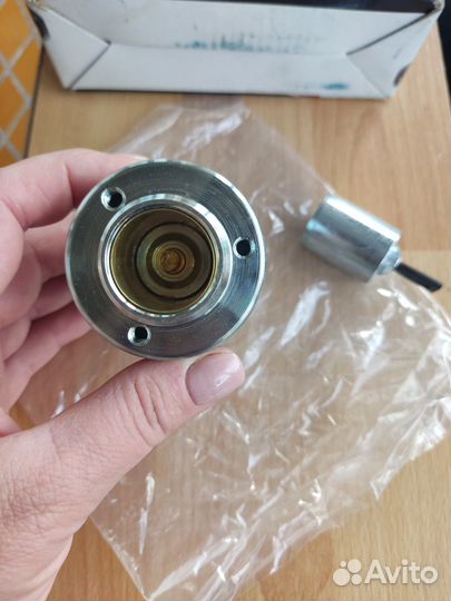 Втягивающее реле стартера