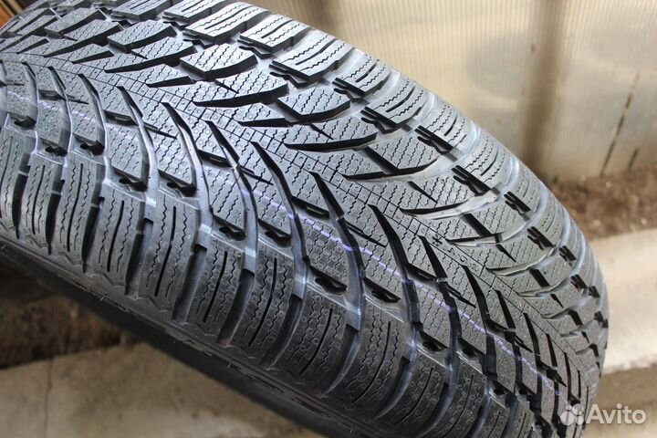 Nokian Tyres WR SUV 4 225/60 R18 104H