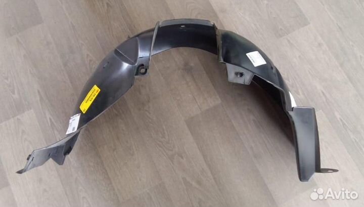Подкрылок передний Renault Logan 04-14 LADA Largus