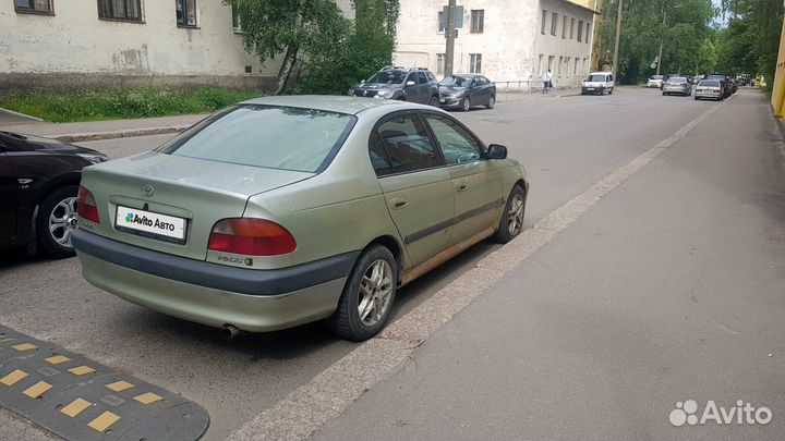 Toyota Avensis 1.8 МТ, 1998, 408 000 км