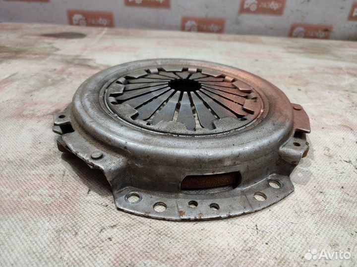 Корзина сцепления Mitsubishi Carisma DA1A 4G92