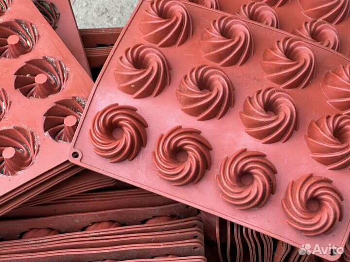 Форма силиконовая красная 32/24.5/3 12 печений