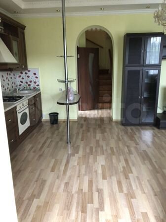 Дом 178 м² на участке 2 сот.