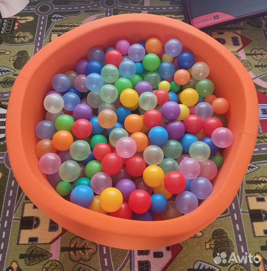 Бассейн большой с шариками 500шт