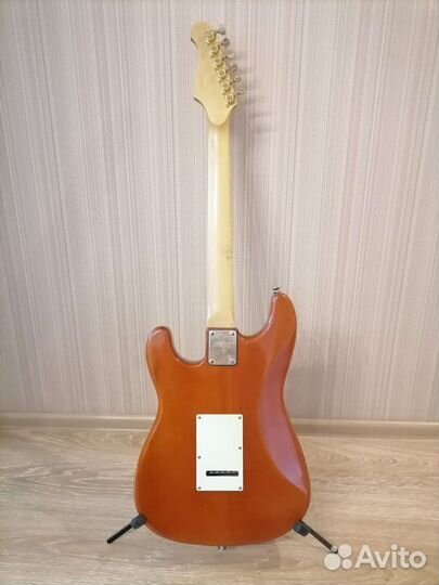 Электрогитара