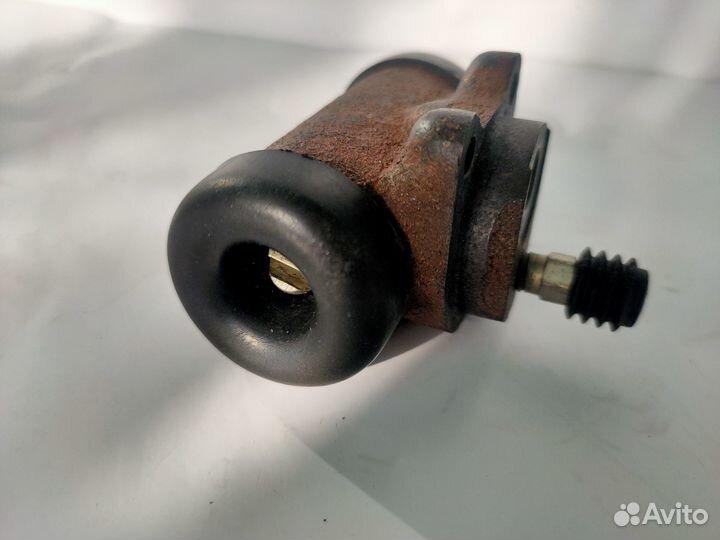 Цилиндр колесный тормозной задний Москвич СССР