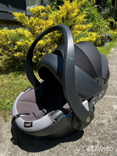 Автокресло besafe 0+ izi modular