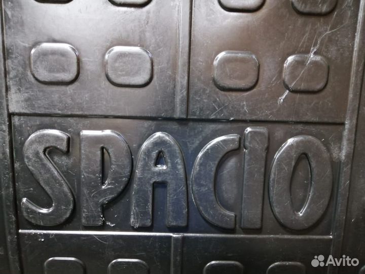 Оригинальный ковер в багажник Corolla Spacio E110