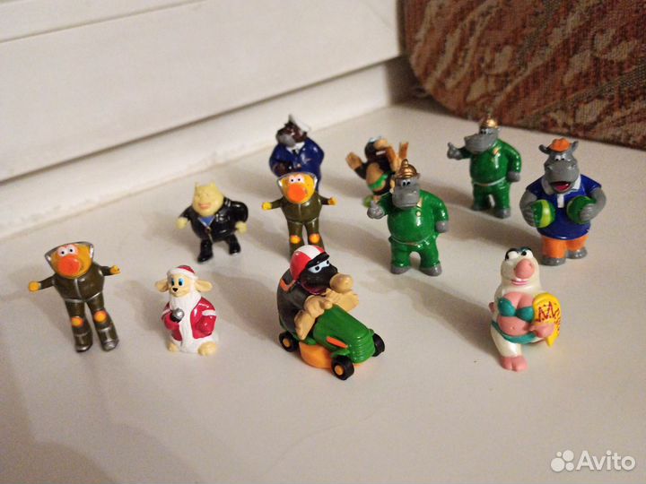 Фигурки из киндер сюрпризов