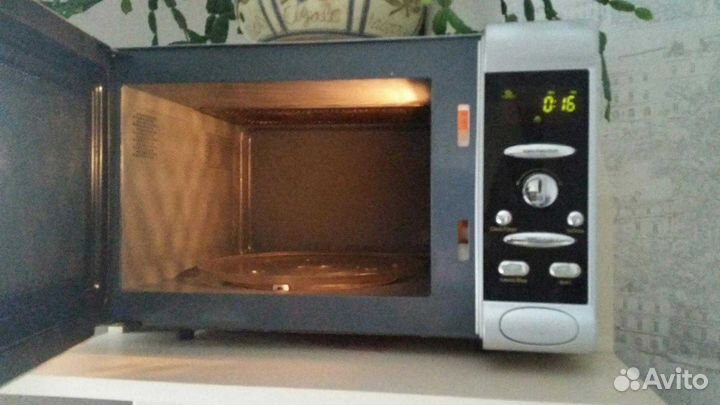 Микроволновая печь конвекторная Benatone с функция
