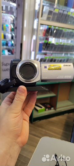Видеокамера Sony DCR-SR85E