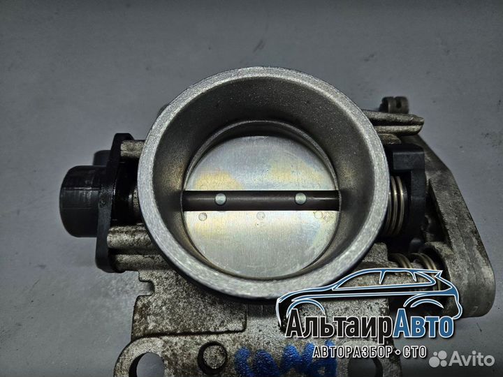 Дроссельная заслонка K4M Renault Logan Megane