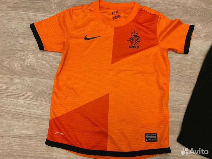 Футболка Nike и Шорты Sela на 6-8 л.Отл.сост