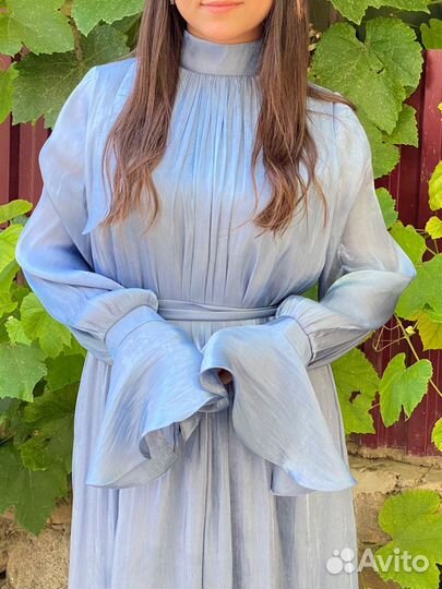 Платье вечернее