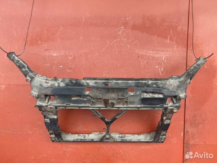 Передняя панель телевизор передняя Mazda 5