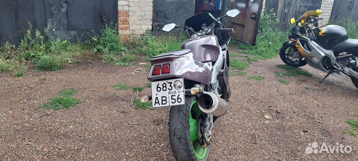 Kawasaki zxr400