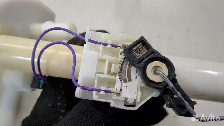 Датчик уровня топлива Ford Mustang 2017, 2021