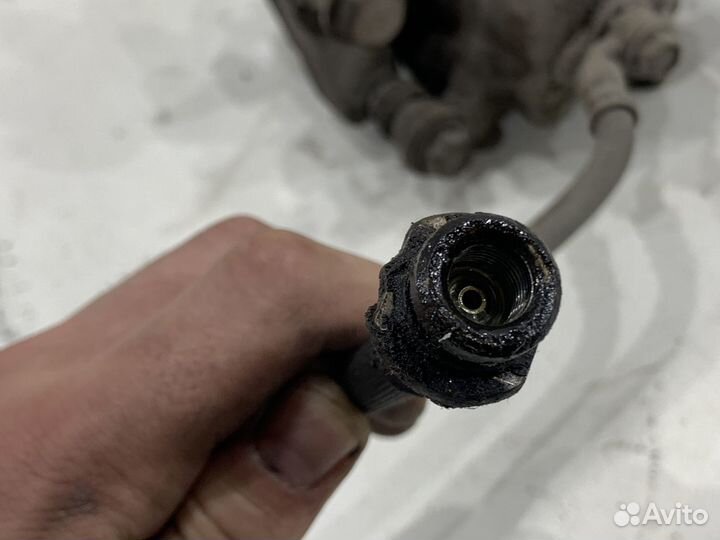 Суппорт задний Nissan Murano Z52