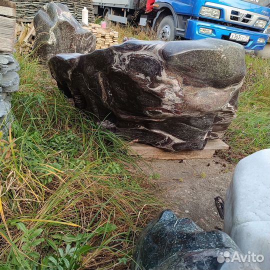 Камень природный