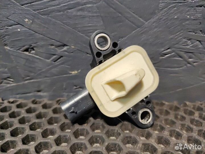 Датчик подушки безопасности Audi A6 C7 cyga 2016