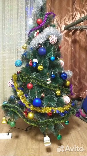 Елка искусственная 160 см с шишками