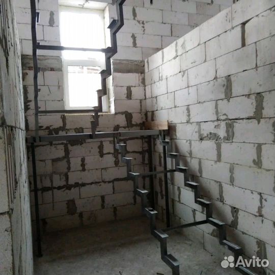 Изготовление лестниц на металлическом каркасе