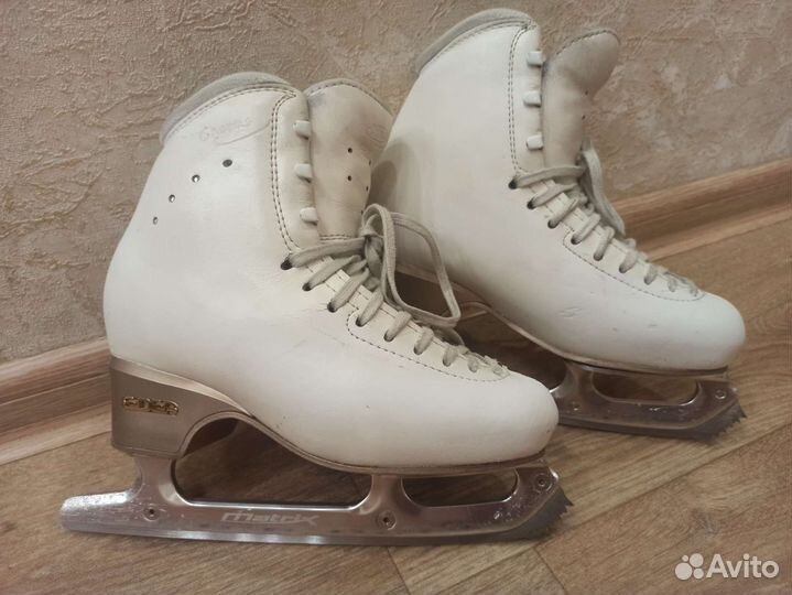 Коньки Edea Chorus 225 лезвия Matrix Legacy