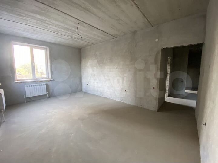 3-к. квартира, 90,3 м², 1/10 эт.