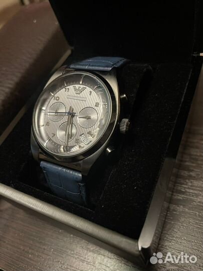 Часы кварцевые Armani