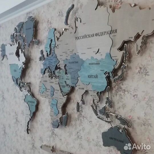 Карта мира из дерева