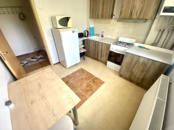 2-к. квартира, 48 м², 1/3 эт.