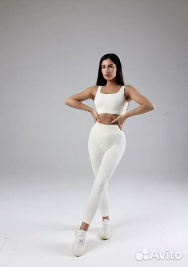 Костюм для фитнеса и йоги новый