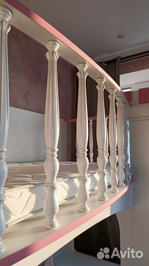 Двухъярусная кровать Замок в детскую